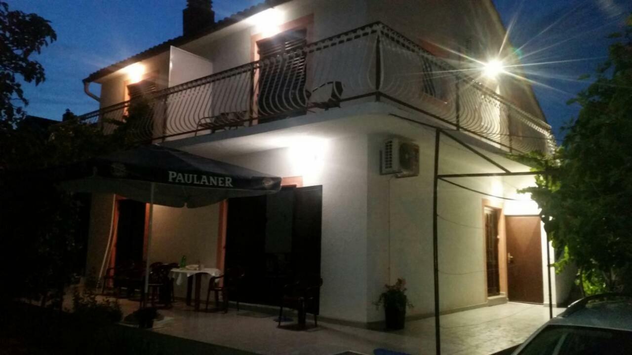 Apartmani Jadranka Vodice Exteriör bild